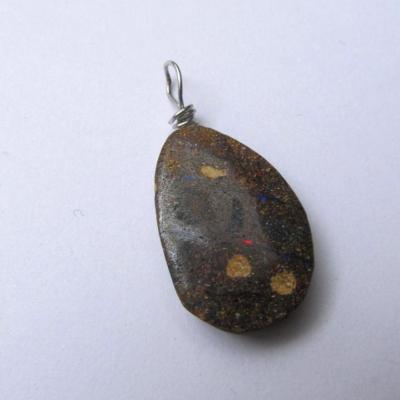 Pendentif boulder opale