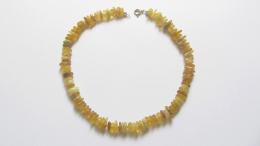 Collier opale jaune