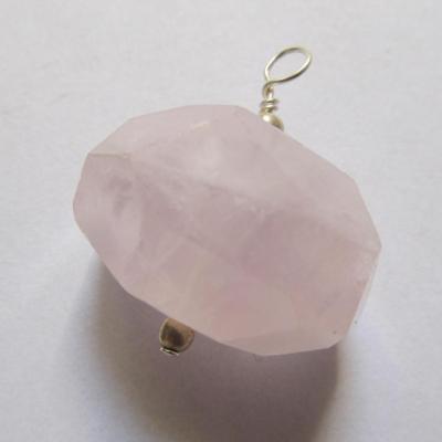 Pendentif quartz rose