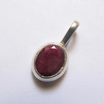 Pendentif rubis