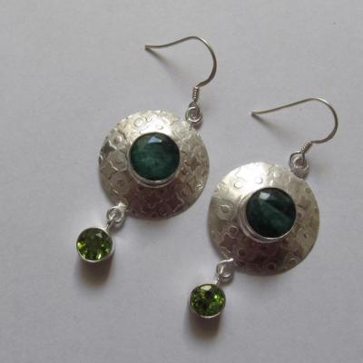 Boucles d'oreilles émeraude olivine