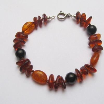 Bracelet Bernstein, Gagat