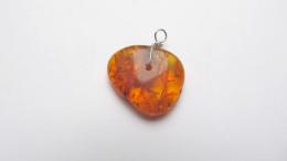 Pendentif ambre