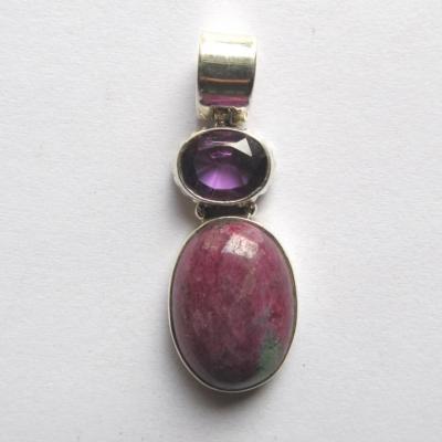 Pendentif rubis zoisit, améthyste