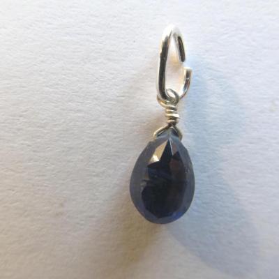 Pendentif kyanite facetté