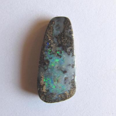 Boulder Opal geschliffen