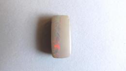 Opale boulder taillé