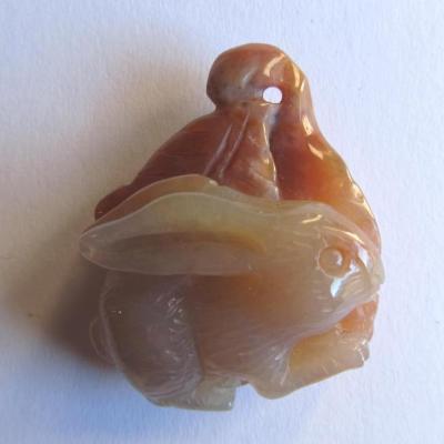Pendentif lapin agate