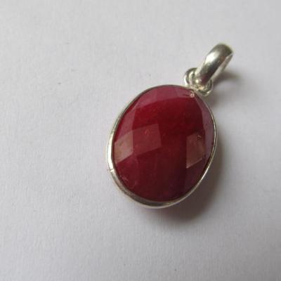 Pendentif rubis