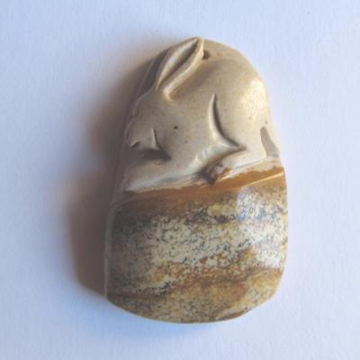 Pendentif lapin jaspe paysage