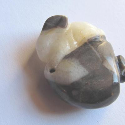 Pendentif lapin agate
