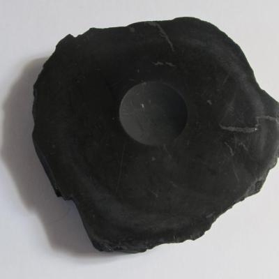 Shungite stands pour sphères