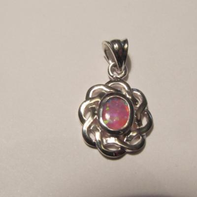 Pendentif opale