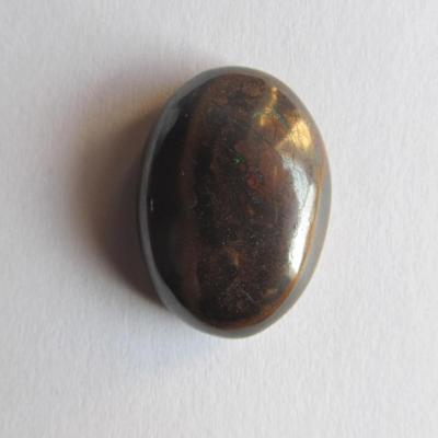Boulder Opal geschliffen