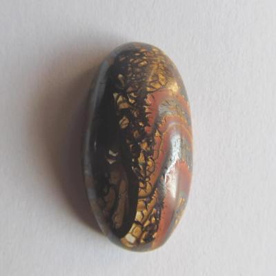 Boulder Opal geschliffen