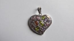 Pendentif coeur zircon, olivine, citrine