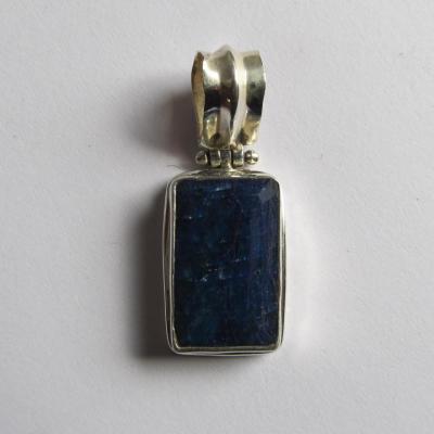 Pendentif saphir