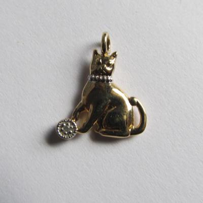 Pendentif chat avec diamant