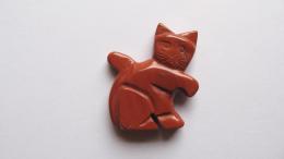 Pendentif chat jaspe rouge