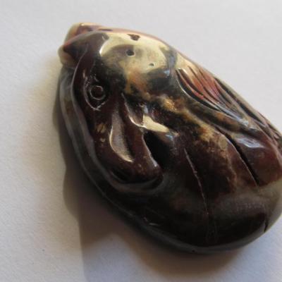 Pendentif cheval jaspe