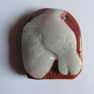 Pendentif cheval jaspe rouge