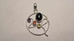 Pendentif onyx, citrine, grenat, améthyste