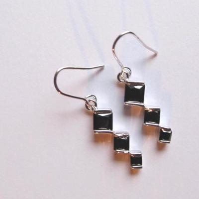 Boucles d'oreilles saphir noir